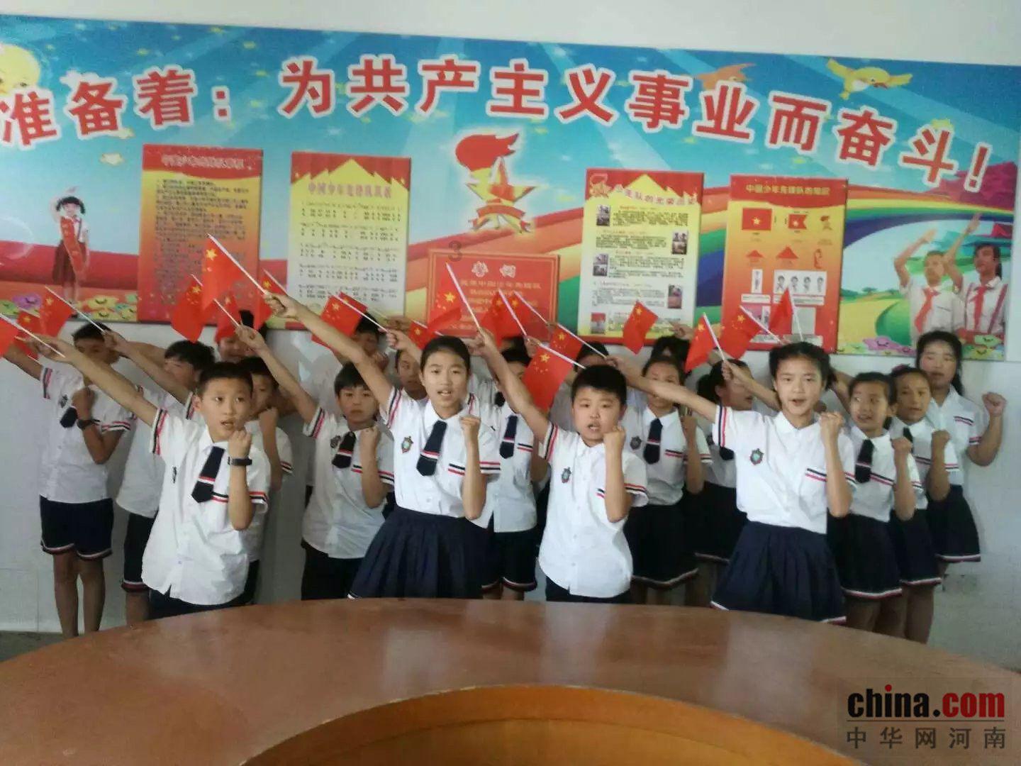 门窗完好且都关闭，外面打雷会把家里大厅的吊扇打坏吗？游戏画面
